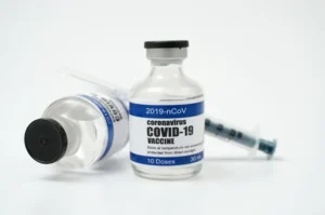 Tentu, mari kita bahas efek vaksin jangka panjang dalam artikel yang informatif dan mudah dipahami.