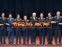 Tentu, mari kita susun artikel tentang politik luar negeri yang informatif dan mudah dipahami.