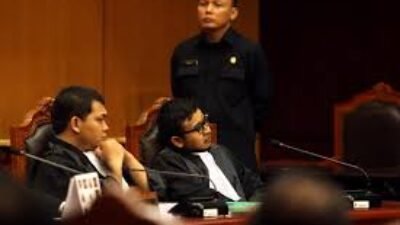 Peran Advokat dalam Melakukan Uji Materiil Undang-Undang yang Dianggap Mencederai Nilai Politik Demokrasi